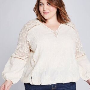 ✨ Lane Bryant Cream Mixed Media Embroidered Balloon Sleeve Blouse – Size 26/28 ✨